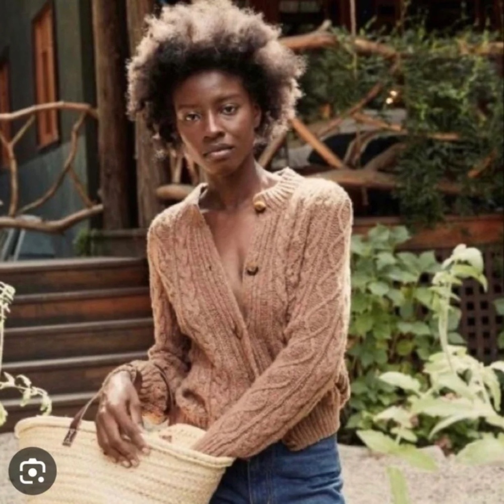 DÔEN Verona Cardigan in Oat